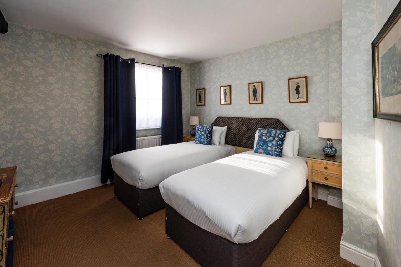 The George Inn Oakham Bagian luar foto