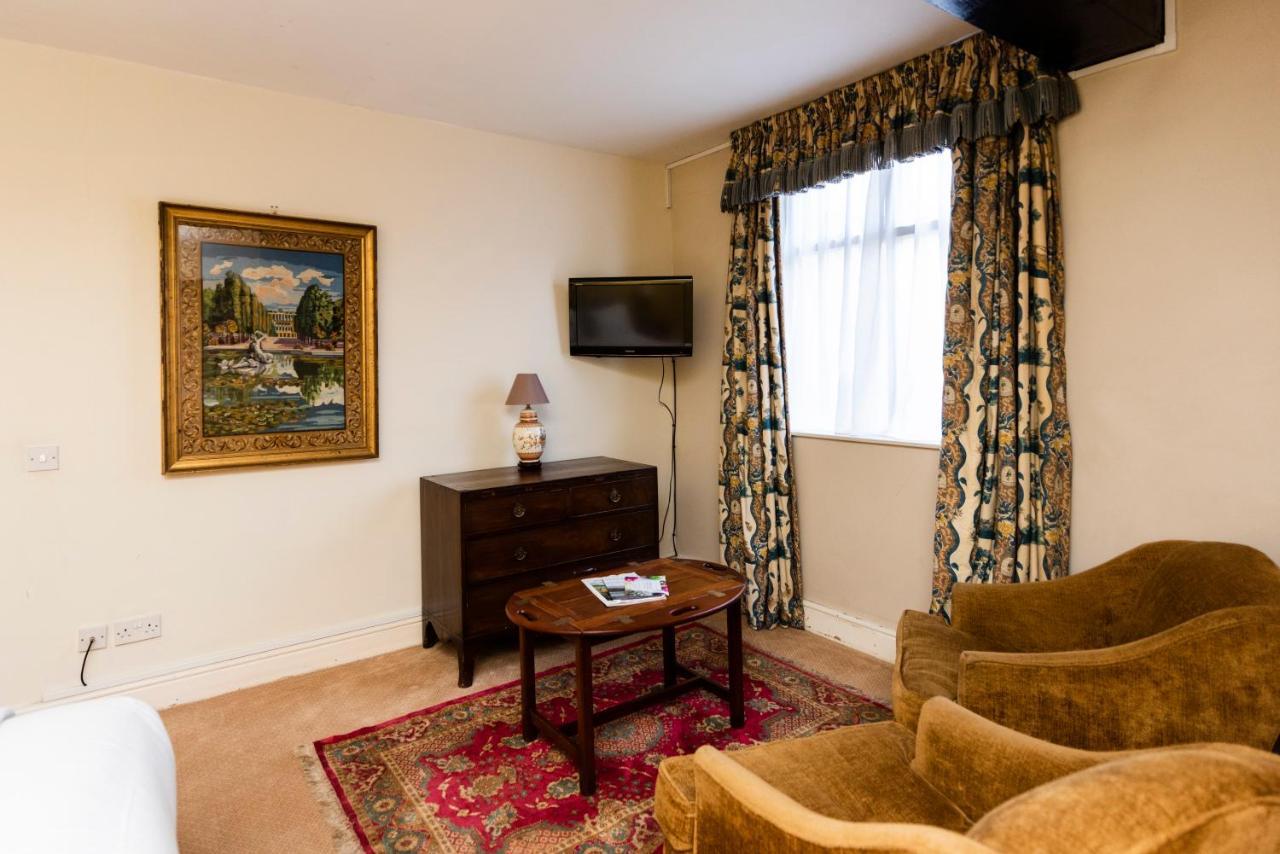 The George Inn Oakham Bagian luar foto