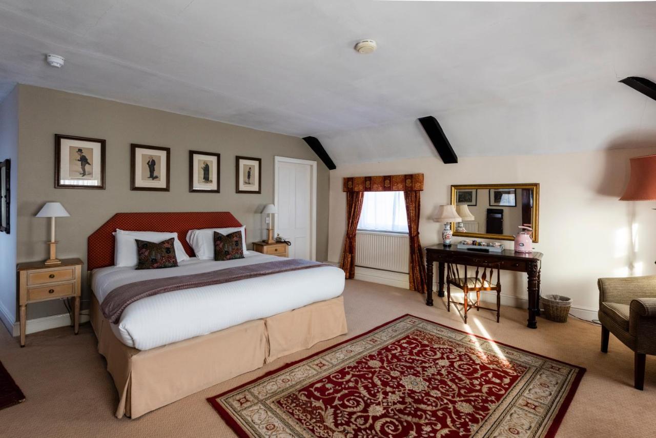 The George Inn Oakham Bagian luar foto