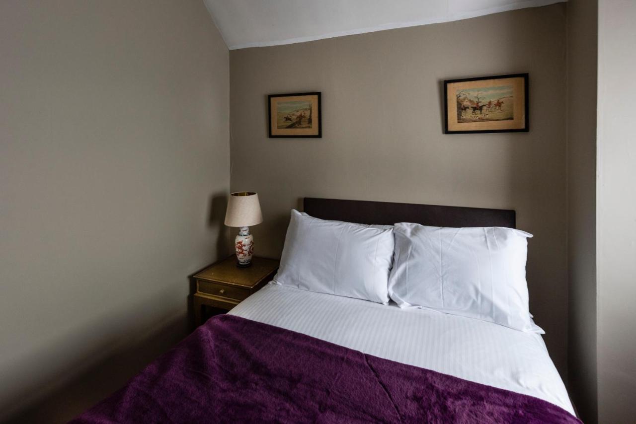 The George Inn Oakham Bagian luar foto